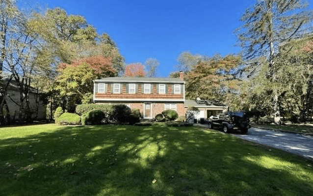84 Knickerbocker Road, Closter